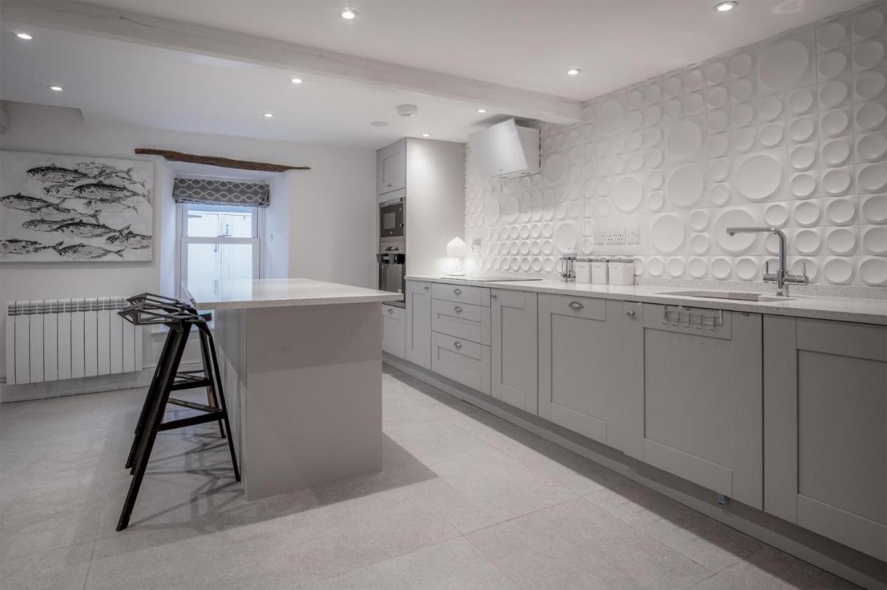 Caleb'S Cottage - 4 Bedroom Cottage - Solva Esterno foto