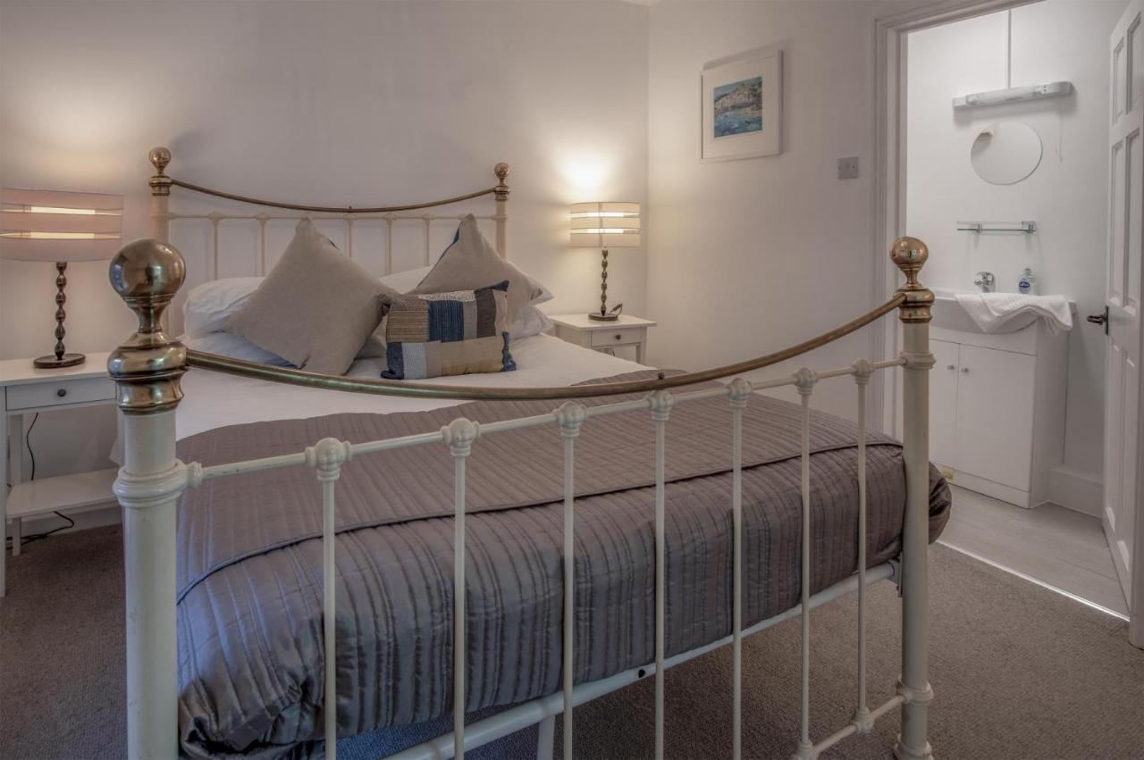 Caleb'S Cottage - 4 Bedroom Cottage - Solva Esterno foto