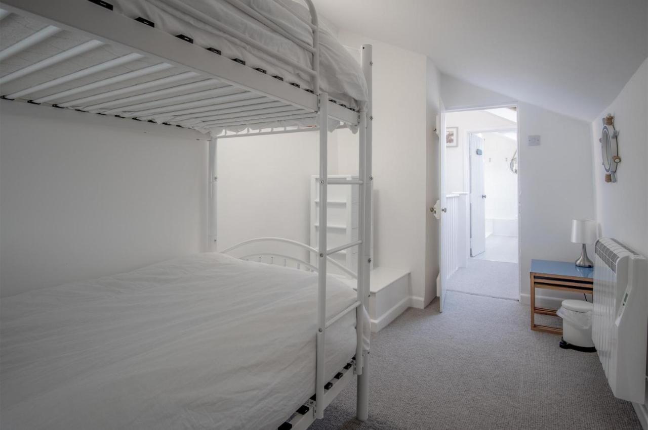 Caleb'S Cottage - 4 Bedroom Cottage - Solva Esterno foto