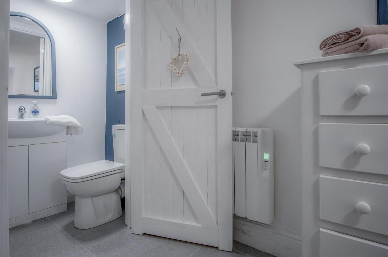 Caleb'S Cottage - 4 Bedroom Cottage - Solva Esterno foto