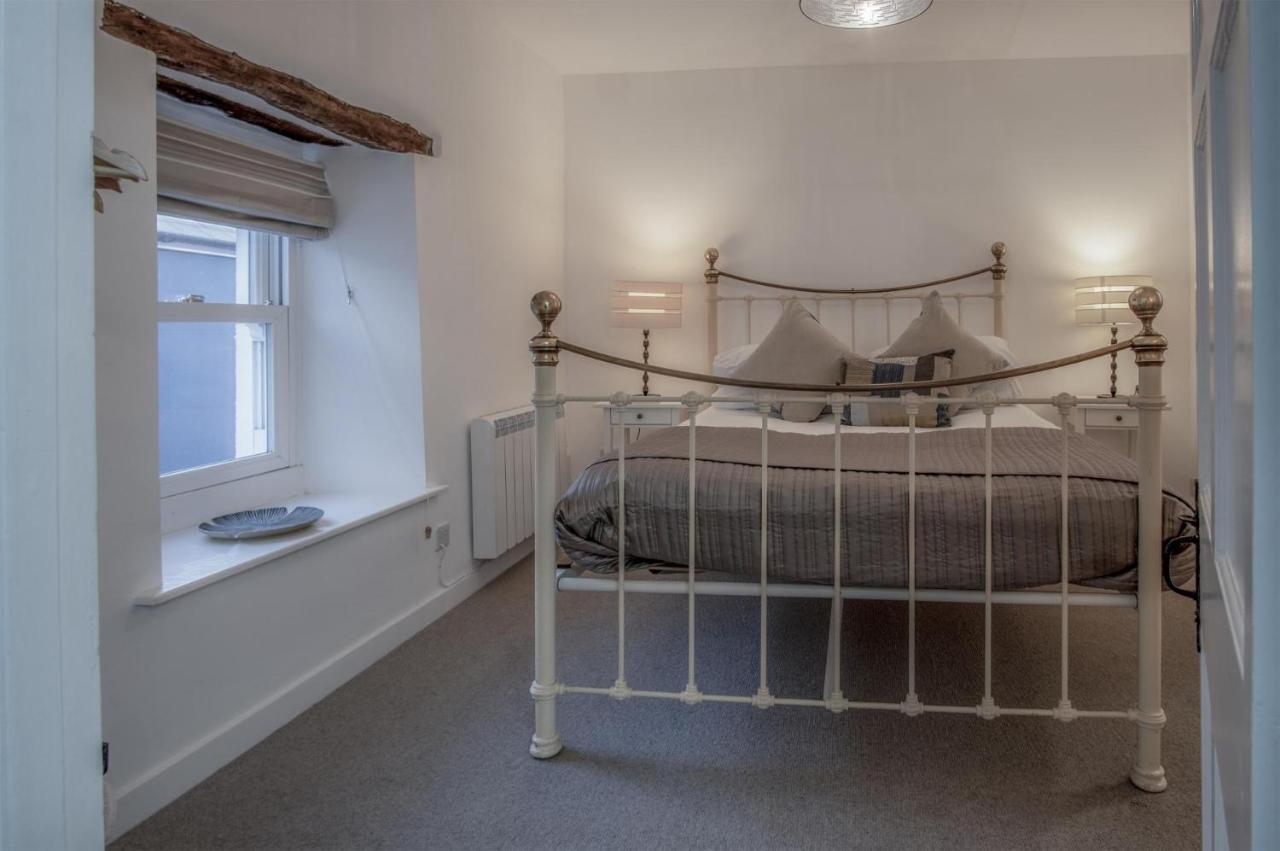 Caleb'S Cottage - 4 Bedroom Cottage - Solva Esterno foto
