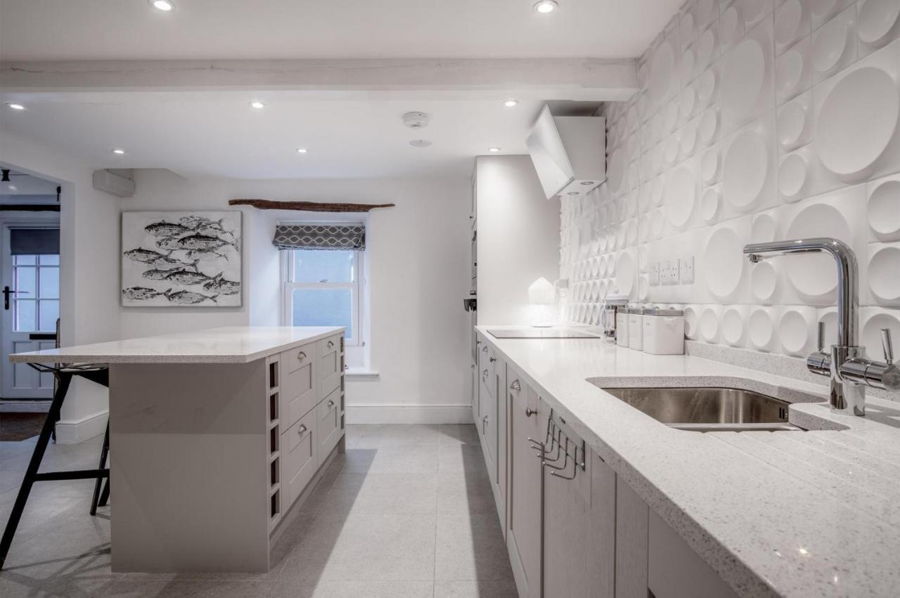 Caleb'S Cottage - 4 Bedroom Cottage - Solva Esterno foto
