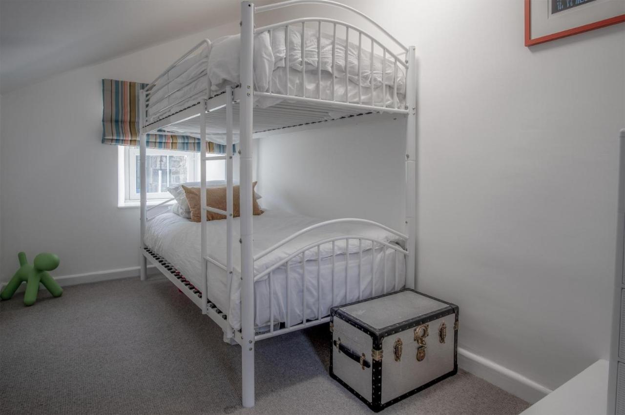 Caleb'S Cottage - 4 Bedroom Cottage - Solva Esterno foto
