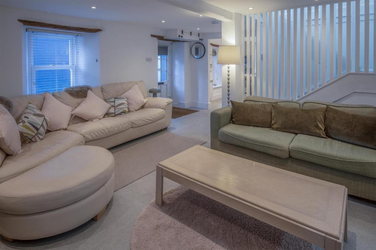 Caleb'S Cottage - 4 Bedroom Cottage - Solva Esterno foto